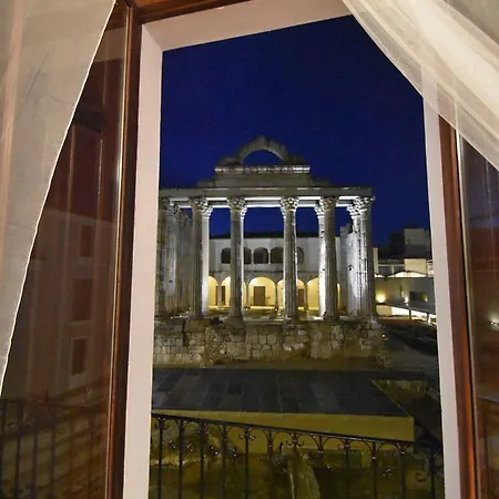 Apartament Templo Diana -vistas Historicas-