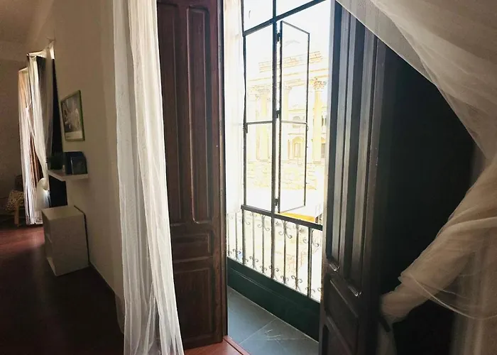 Templo Diana -vistas Historicas- דירה