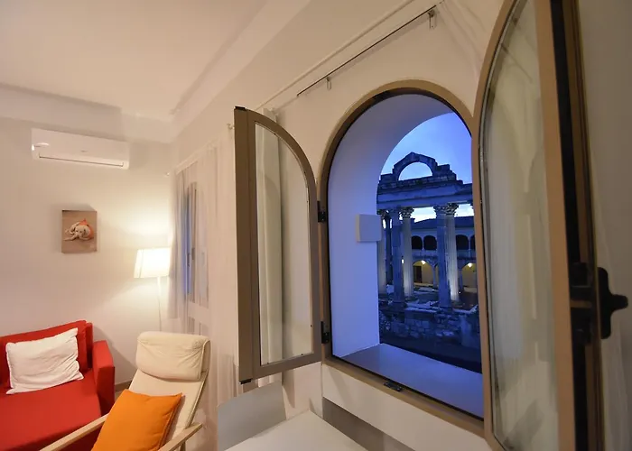 Templo Diana -vistas Historicas-